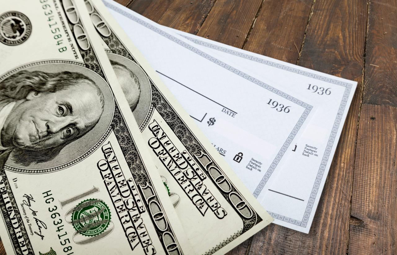 How to Write a Check — And An Example Check Template to Copy | theSkimm